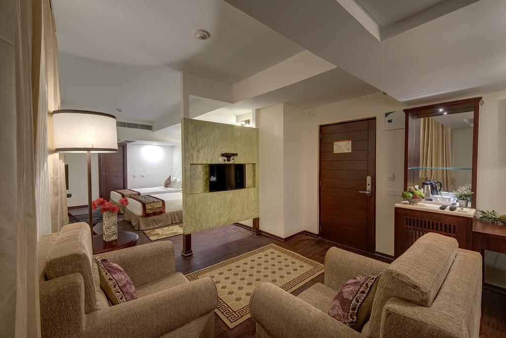 The Fern Residency Galaxy Mall Burnpur Habitación foto